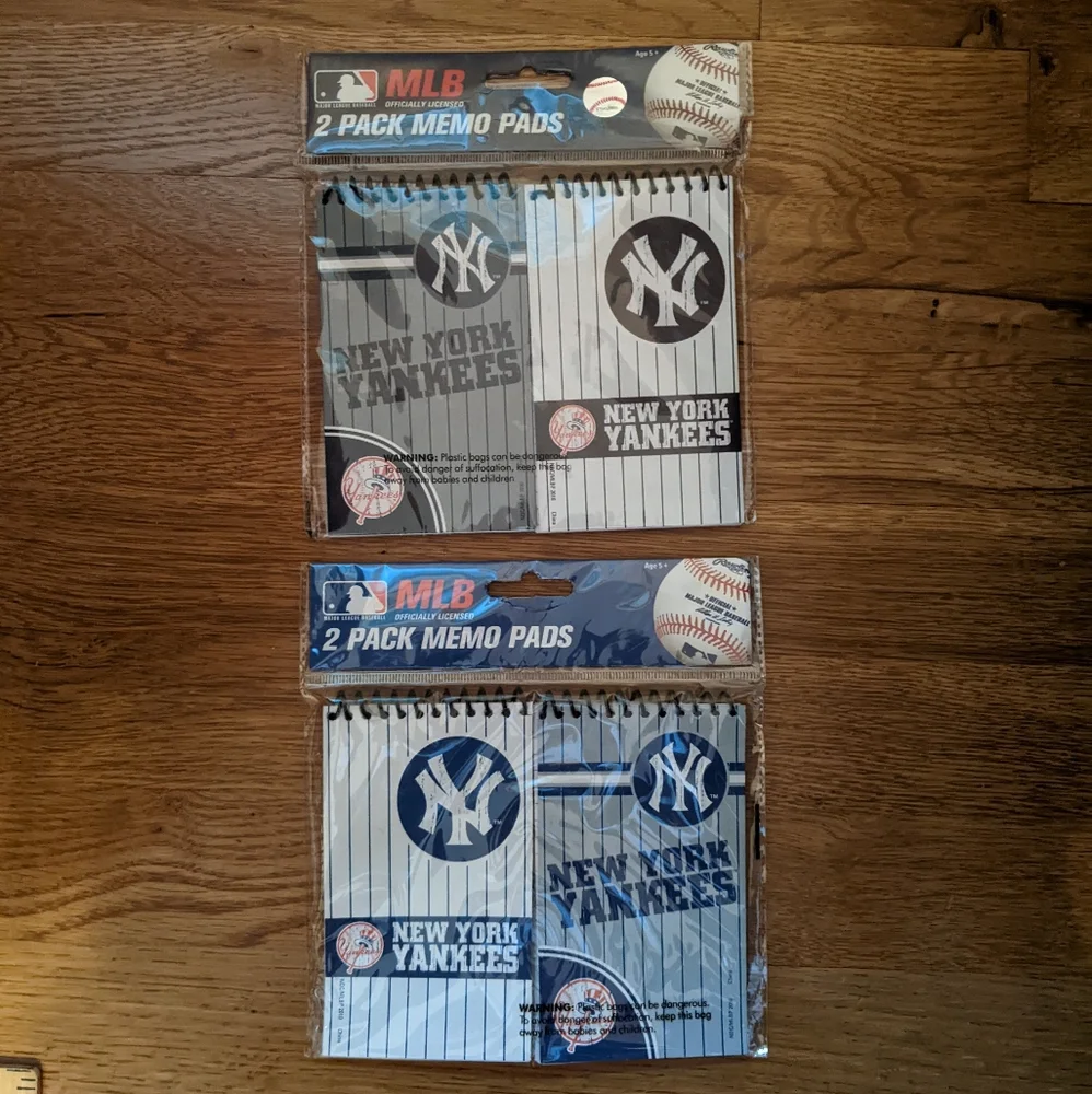 New York Yankees notebook set
